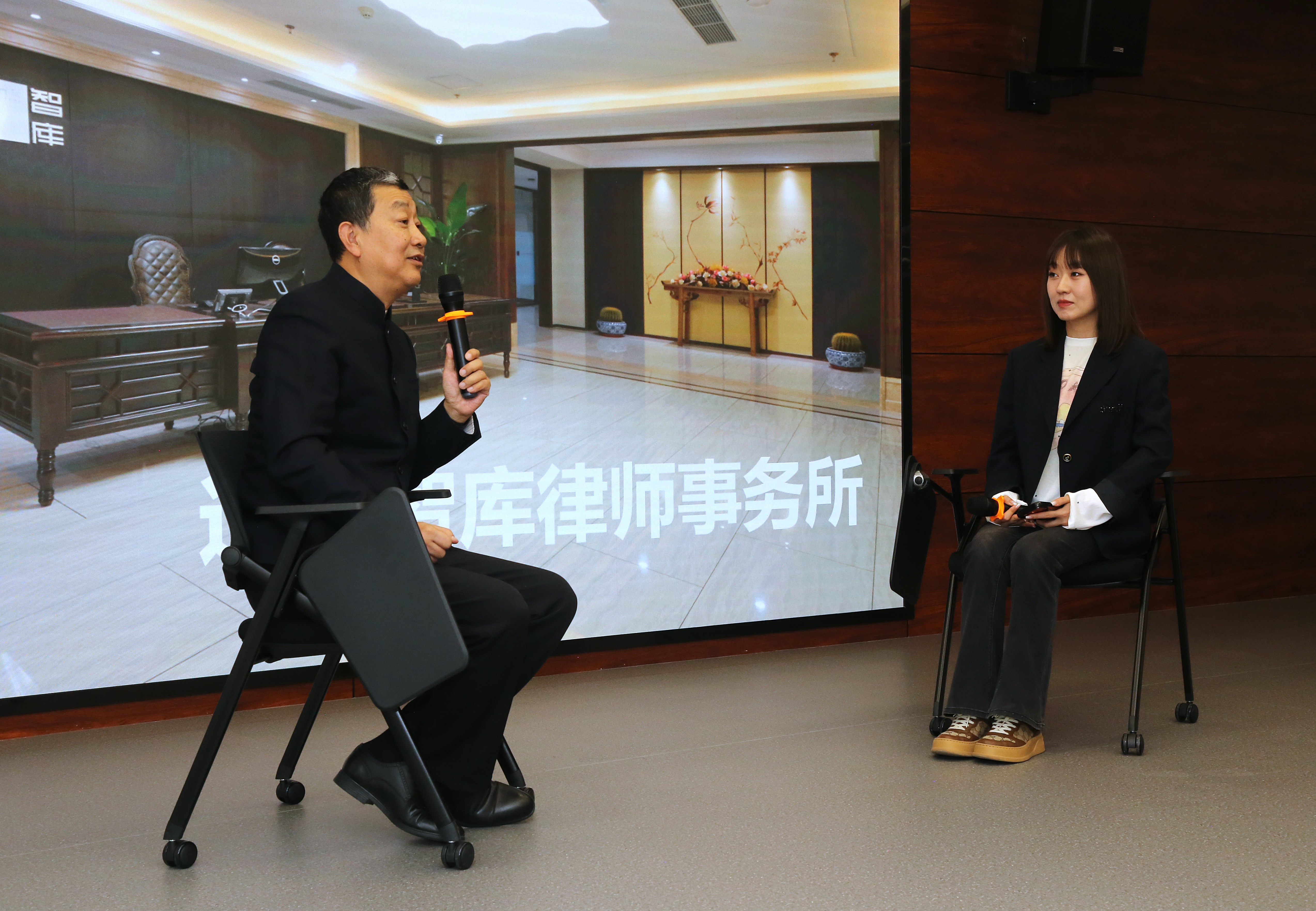 205045a1f1d9811d22fab320e5f0804b