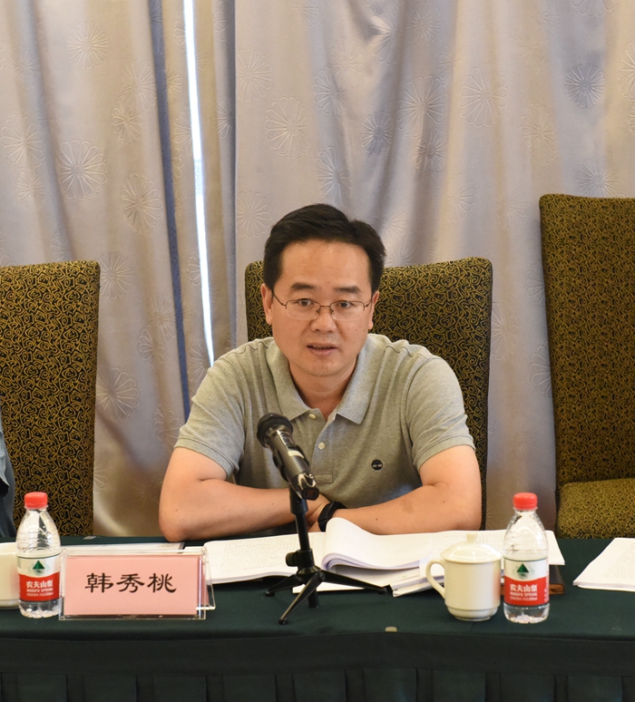 2韩秘书长在协会座谈会上听取汇报_副本